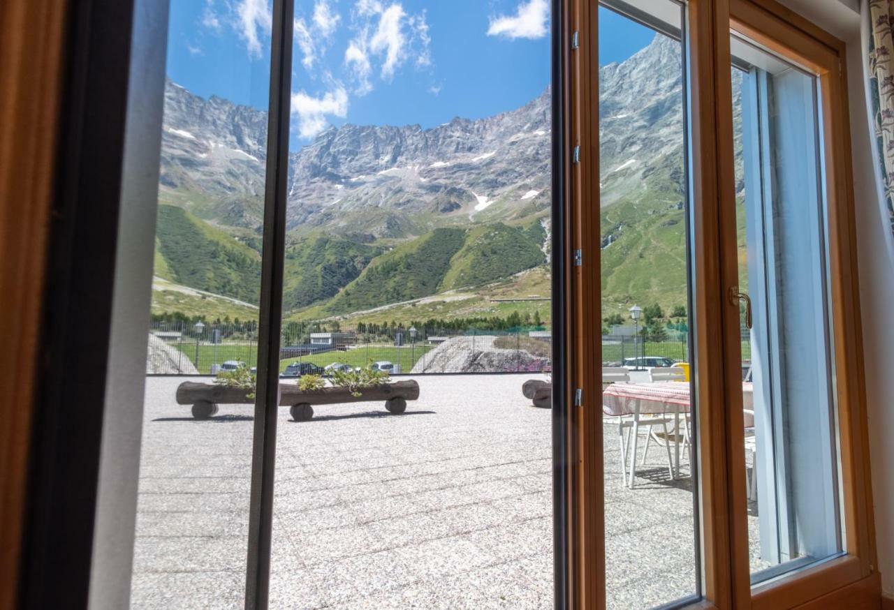 Monte Cervino Apartment AS21 Breuil-Cervinia Extérieur photo