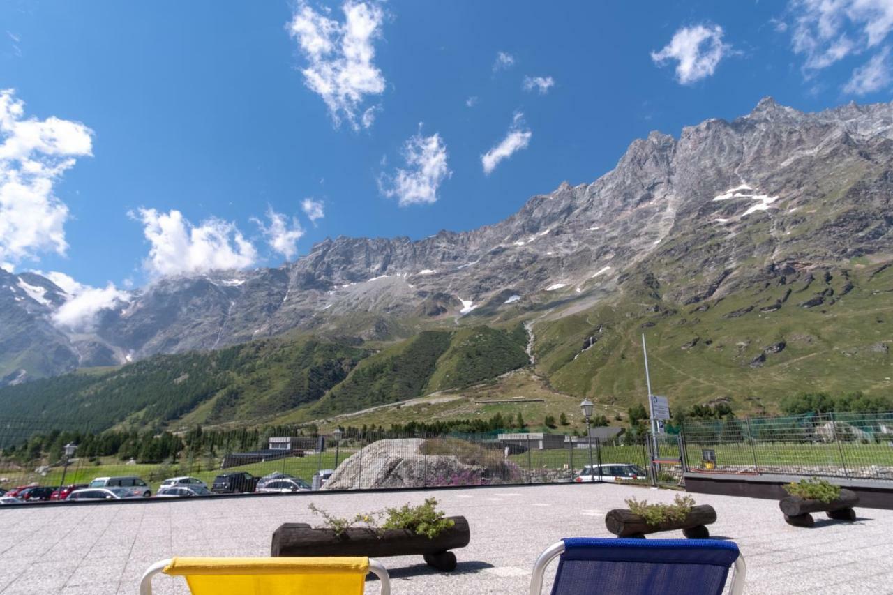 Monte Cervino Apartment AS21 Breuil-Cervinia Extérieur photo